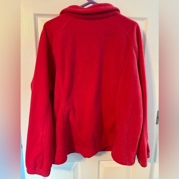 Women’s 3X Columbia Benton Springs jacket. Color is bright pink - Picture 2 of 3